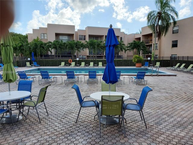 10425 SW 112th Avenue 207, Miami, FL 33176