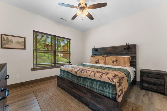 162 Ravine Roadway 30, Hollister, MO 65672