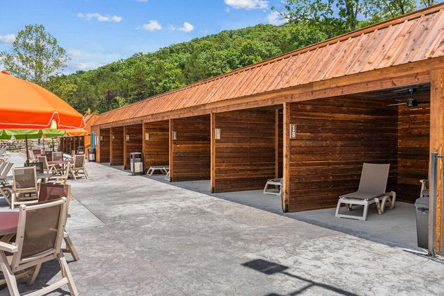 162 Ravine Roadway 30, Hollister, MO 65672