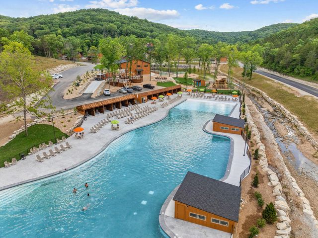 162 Ravine Roadway 30, Hollister, MO 65672