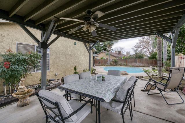 230 N Bush Avenue, Clovis, CA 93612