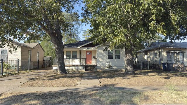3815 Poinsettia Drive, Dallas, TX 75211