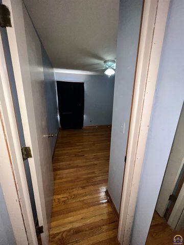 13818 K-214 HWY, Hoyt, KS 66440