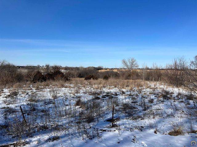 13818 K-214 HWY, Hoyt, KS 66440