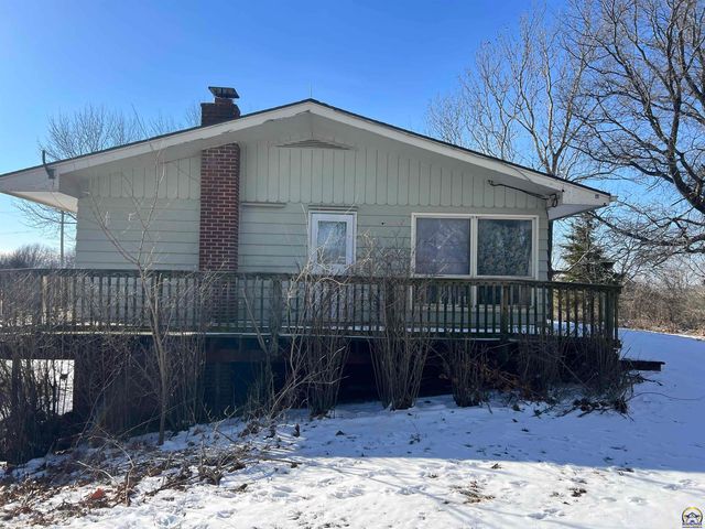 13818 K-214 HWY, Hoyt, KS 66440