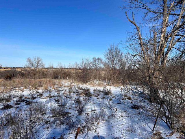 13818 K-214 HWY, Hoyt, KS 66440