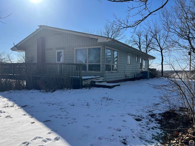 13818 K-214 HWY, Hoyt, KS 66440