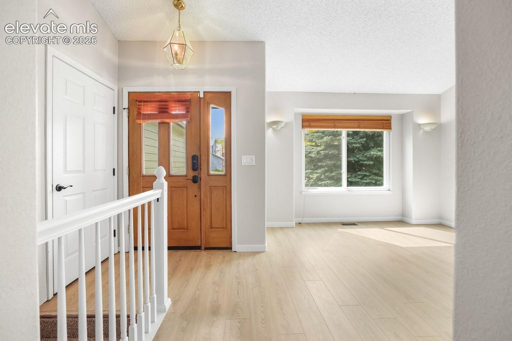 6125 Northwind Drive, Colorado Springs, CO 80918 — photo 2