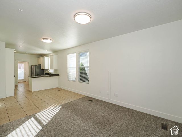 10326 S MILLERTON DR, South Jordan, UT 84009