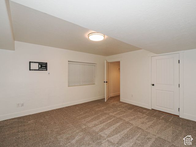 10326 S MILLERTON DR, South Jordan, UT 84009