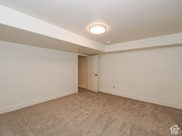 10326 S MILLERTON DR, South Jordan, UT 84009