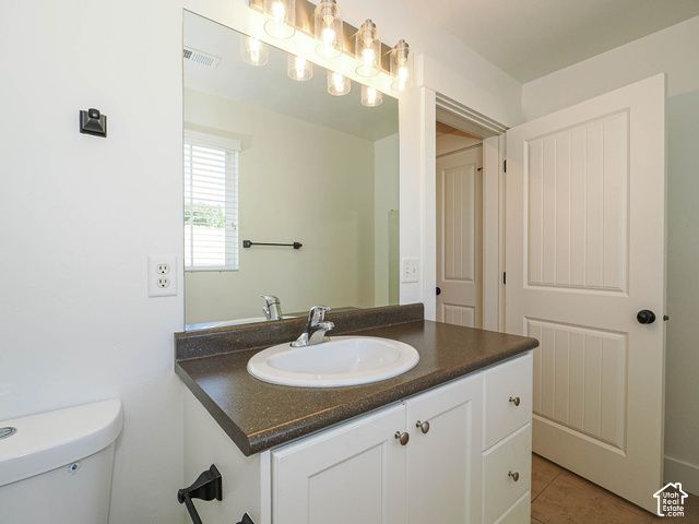 10326 S MILLERTON DR, South Jordan, UT 84009