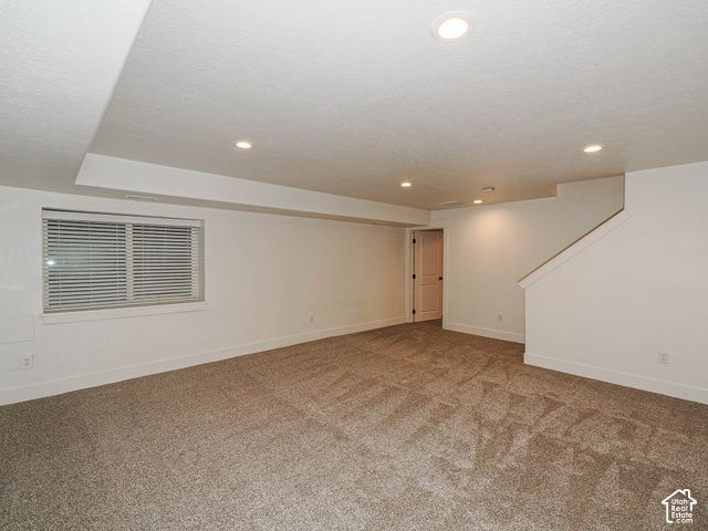 10326 S MILLERTON DR, South Jordan, UT 84009