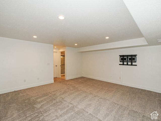 10326 S MILLERTON DR, South Jordan, UT 84009
