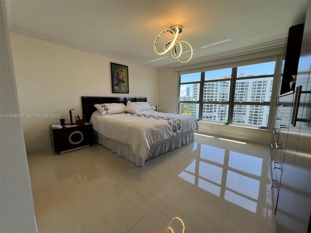 3530 Mystic Pointe Drive 1215, Aventura, FL 33180