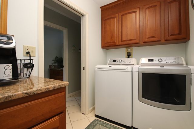 33 Sanders Drive, Saugus, MA 01906