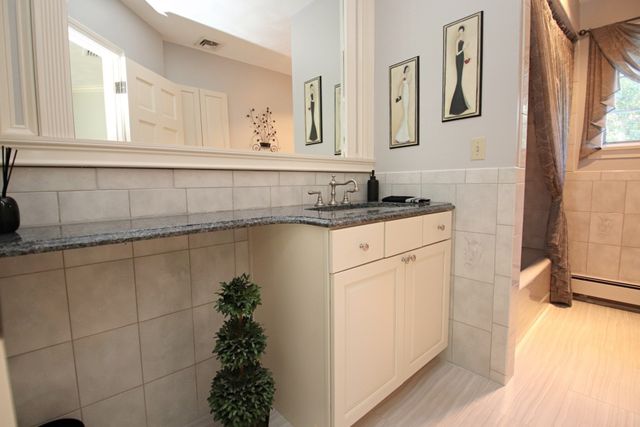 33 Sanders Drive, Saugus, MA 01906