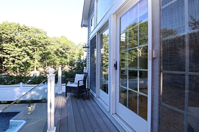33 Sanders Drive, Saugus, MA 01906