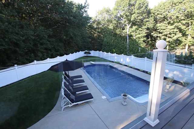 33 Sanders Drive, Saugus, MA 01906