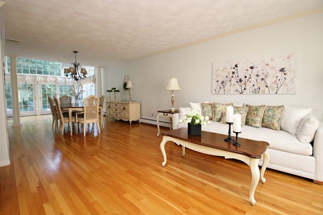 33 Sanders Drive, Saugus, MA 01906