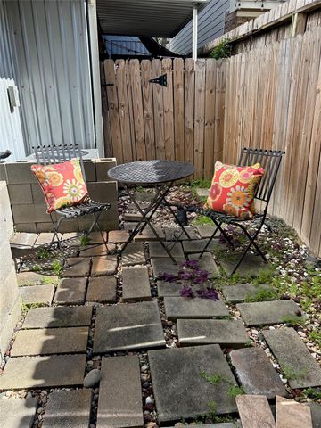 6138 Grand Boulevard, Houston, TX 77021