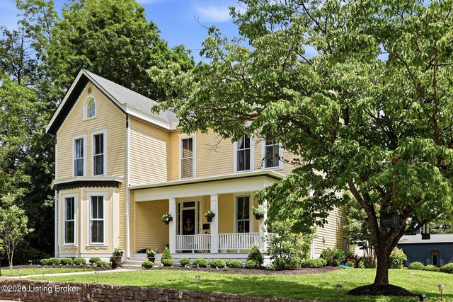 11005 Park Rd, Anchorage, KY 40223