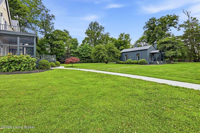 11005 Park Rd, Anchorage, KY 40223