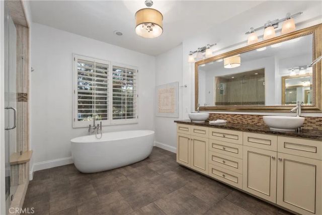 7 Lyon, Newport Coast, CA 92657