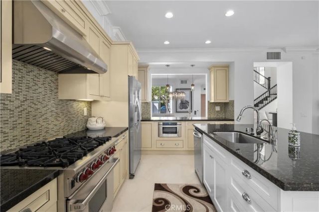 7 Lyon, Newport Coast, CA 92657