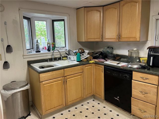 185 Carl Street, Buffalo, NY 14215