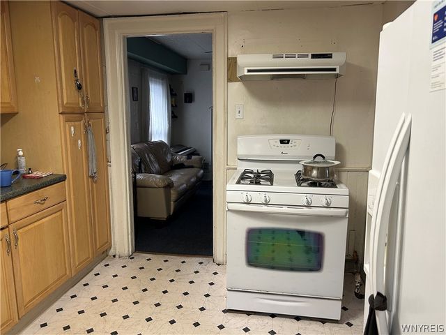 185 Carl Street, Buffalo, NY 14215
