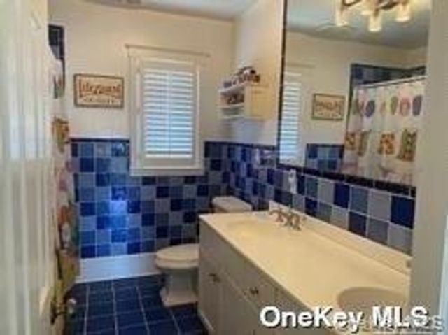 707 W Olive Street, Long Beach, NY 11561
