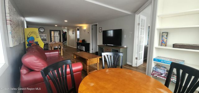 16 Hickory Hill Road, Windham, NY 12496