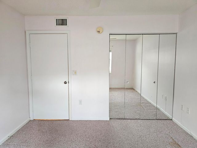 9963 Seacrest Circle 101, Boynton Beach, FL 33437