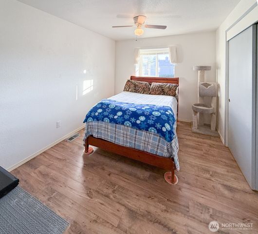 823 SW 21st Street, Chehalis, WA 98532