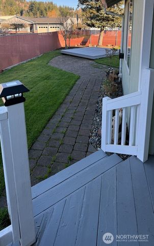 823 SW 21st Street, Chehalis, WA 98532
