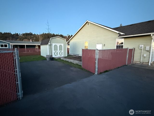 823 SW 21st Street, Chehalis, WA 98532