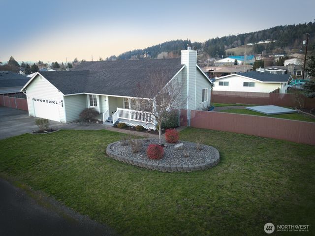 823 SW 21st Street, Chehalis, WA 98532