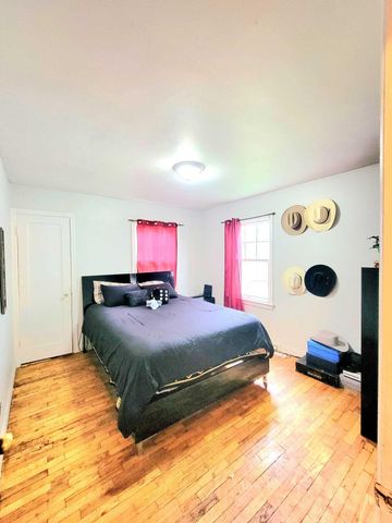 332 W 18th Street, Holland City, MI 49423
