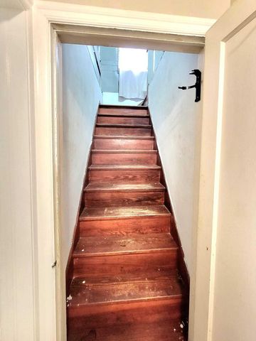 332 W 18th Street, Holland City, MI 49423