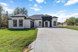 103 Kawainui LN, Bastrop, TX 78602