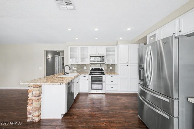 1855 W MOCKINGBIRD Drive, Chandler, AZ 85286