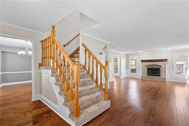 2402 SW Springcreek Court, Blue Springs, MO 64015