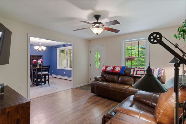 633 Beauty Hill Road, Barnstead, NH 03218