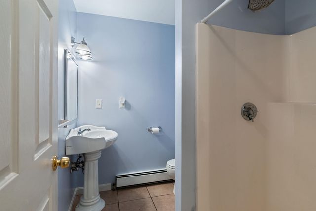 633 Beauty Hill Road, Barnstead, NH 03218