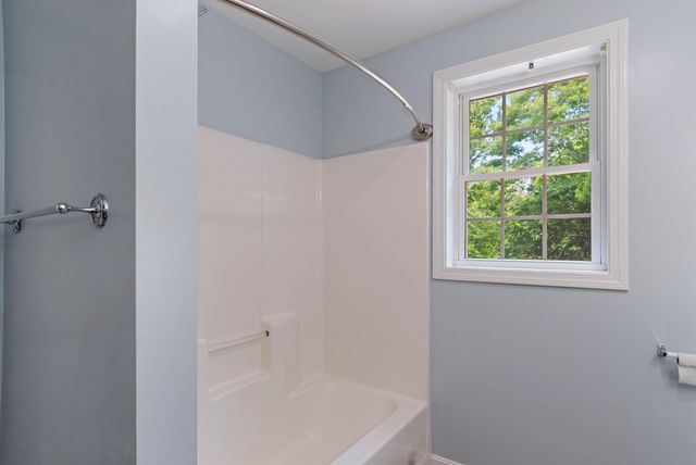 633 Beauty Hill Road, Barnstead, NH 03218