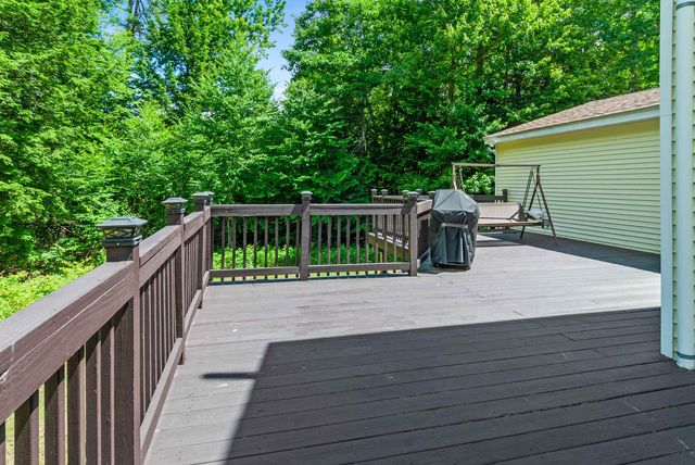 633 Beauty Hill Road, Barnstead, NH 03218