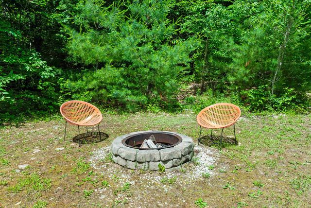 633 Beauty Hill Road, Barnstead, NH 03218