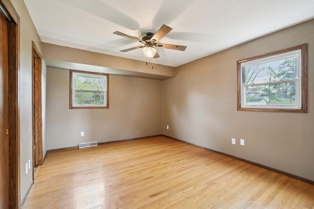 313 S University DRIVE, Waukesha, WI 53188