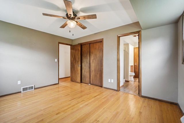 313 S University DRIVE, Waukesha, WI 53188